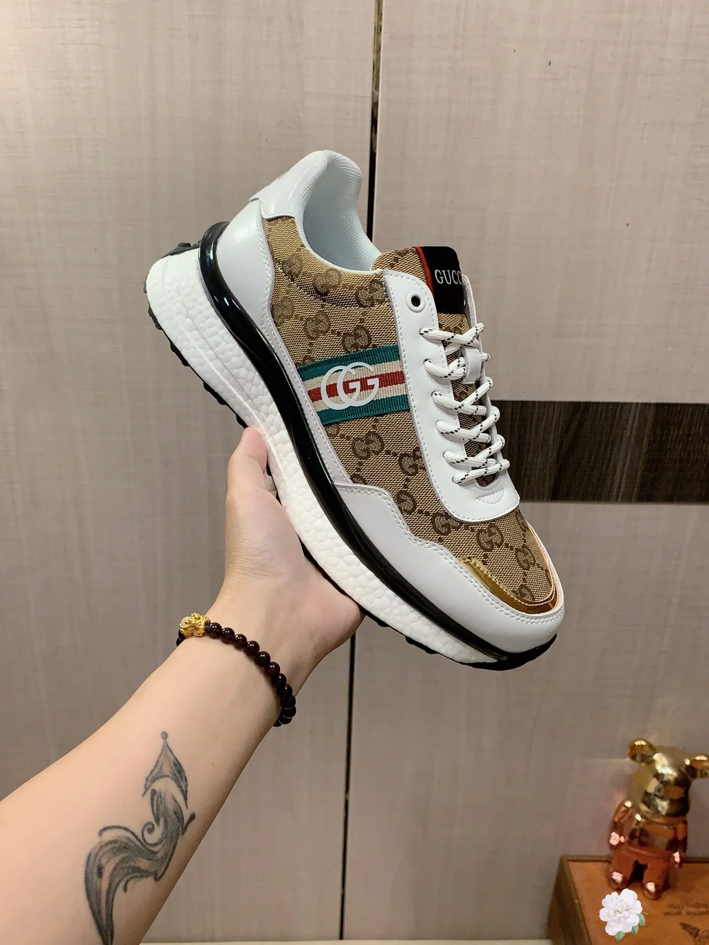 Men's men's shoes💰460💰💰🎩🎩[Lightning][Lightning] "GUCCI*" The latest and most popular casual shoes, top brands [Seduce] luxury~purchase, top~quality. [Strong] The upper is made of imported breathable cowhide with fabric material ➕ Breathable sheepskin feet (•) and fine workmanship. The original stylish and stylish soft rubber wear-resistant and non-slip outsole is light and comfortable on the feet. The real thing looks better when photographed in person. Code 004: Code: 38-44, 2️⃣colors selected